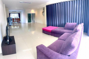 Mimi's House